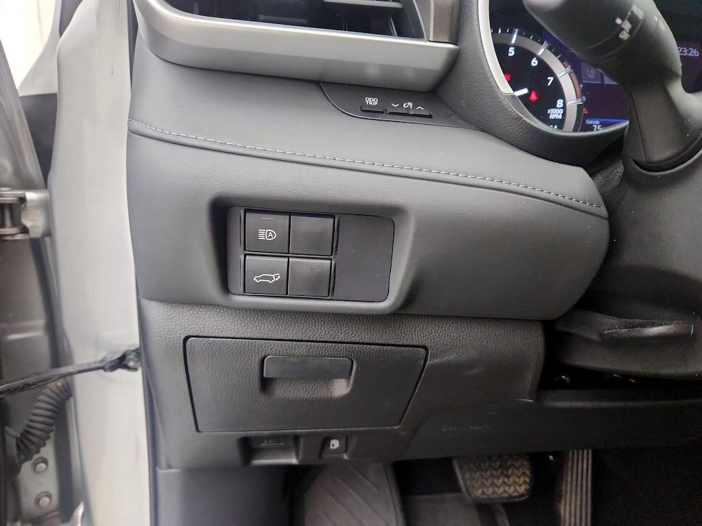 used 2021 Toyota Highlander car, priced at $33,998