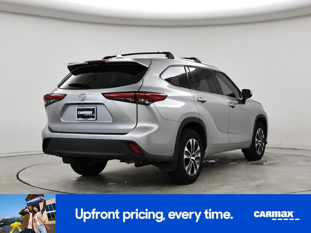 used 2021 Toyota Highlander car, priced at $33,998