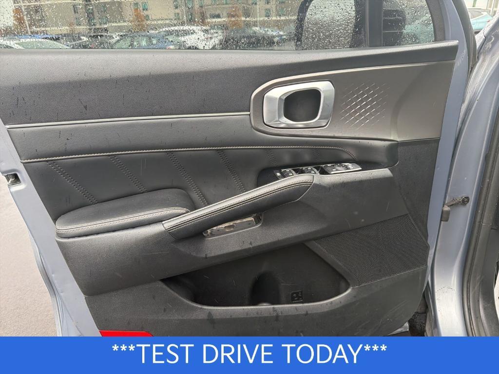 used 2021 Kia Sorento car, priced at $24,150