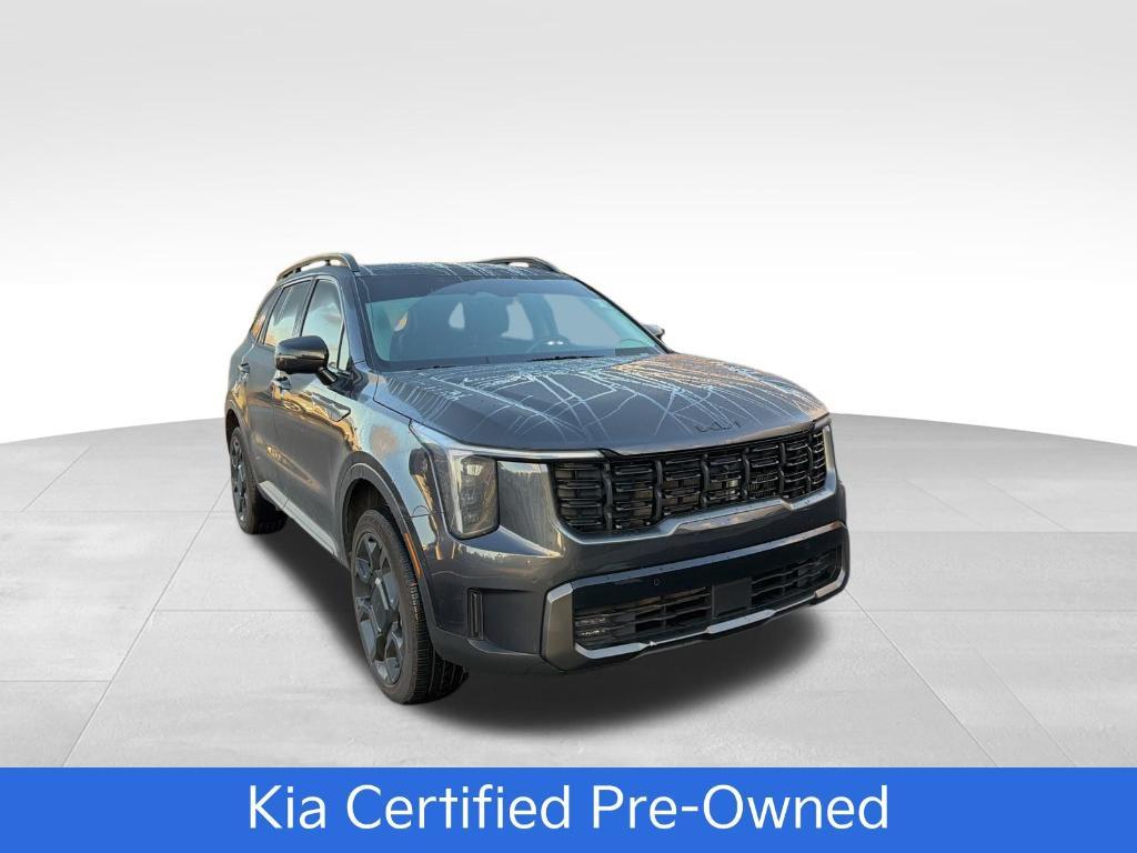 used 2025 Kia Sorento car, priced at $37,380