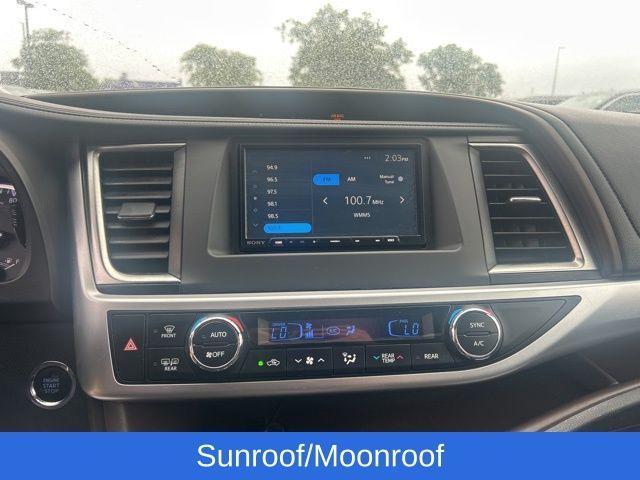 used 2016 Toyota Highlander car, priced at $17,980