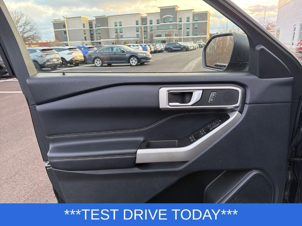 used 2022 Ford Explorer car, priced at $25,880