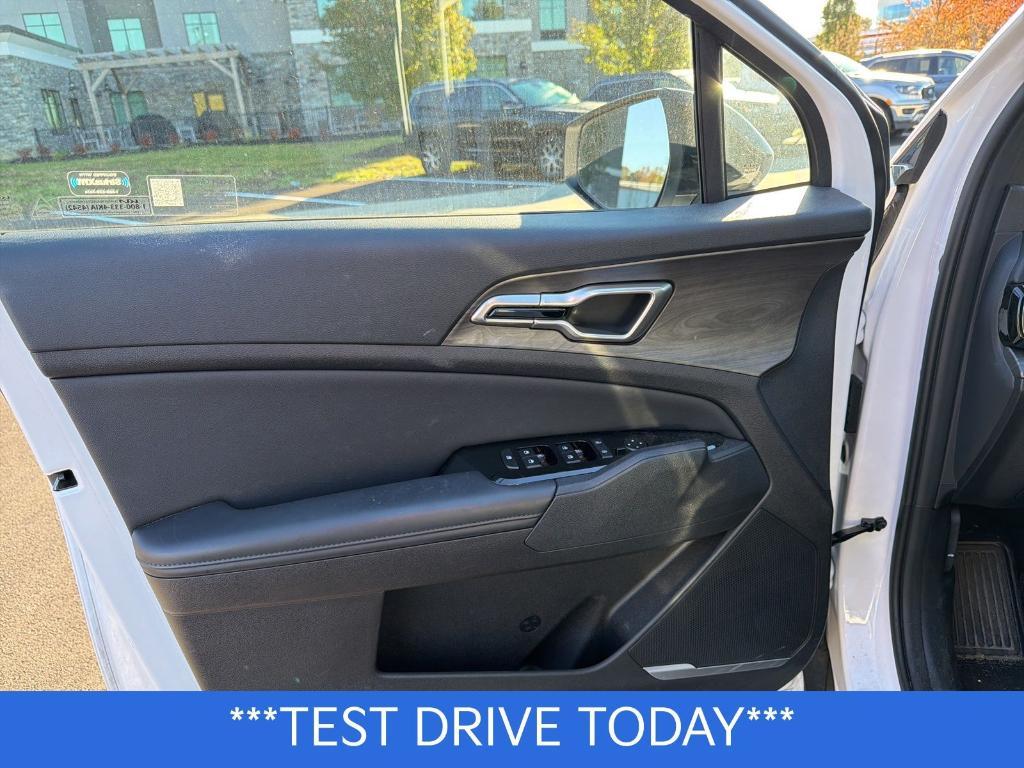 used 2023 Kia Sportage car, priced at $25,401