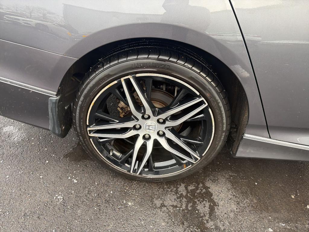 used 2022 Honda Accord Hybrid car, priced at $26,990