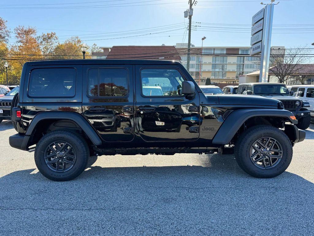 new 2025 Jeep Wrangler car, priced at $46,375
