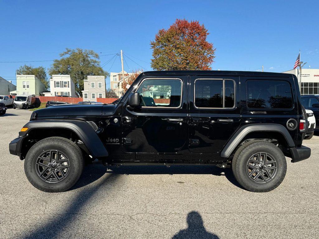 new 2025 Jeep Wrangler car, priced at $46,375