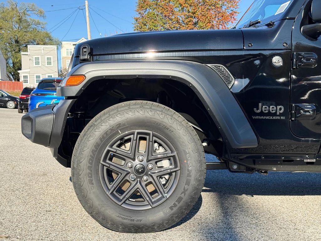 new 2025 Jeep Wrangler car, priced at $46,375