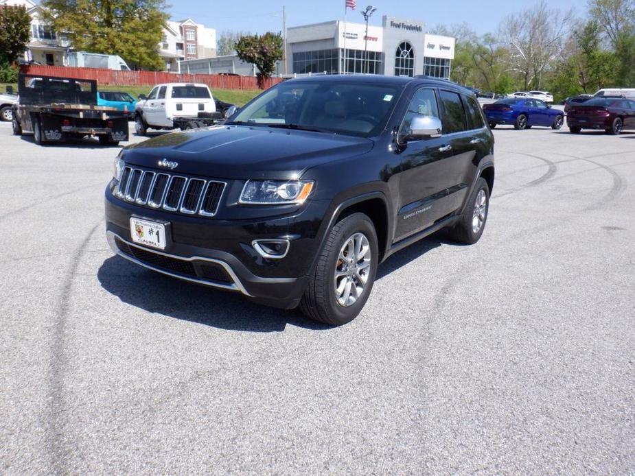used 2015 Jeep Grand Cherokee car, priced at $17,636