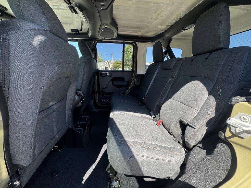 new 2025 Jeep Wrangler car, priced at $51,075