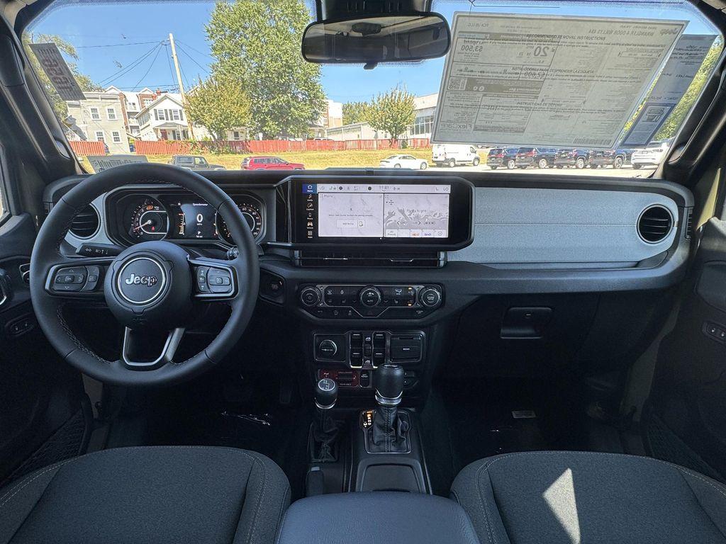 new 2025 Jeep Wrangler car, priced at $51,075
