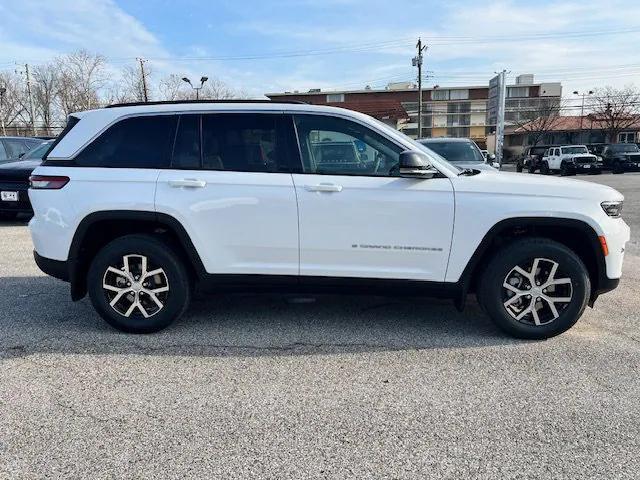 new 2025 Jeep Grand Cherokee car, priced at $44,625