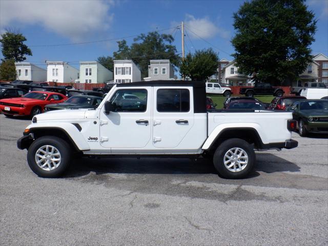 new 2023 Jeep Gladiator car, priced at $46,945