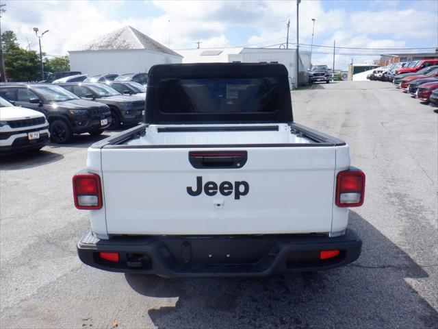 new 2023 Jeep Gladiator car, priced at $46,945