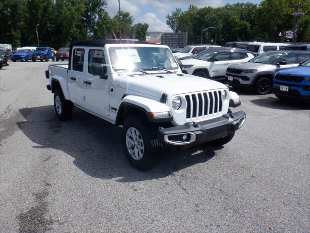 new 2023 Jeep Gladiator car, priced at $46,945