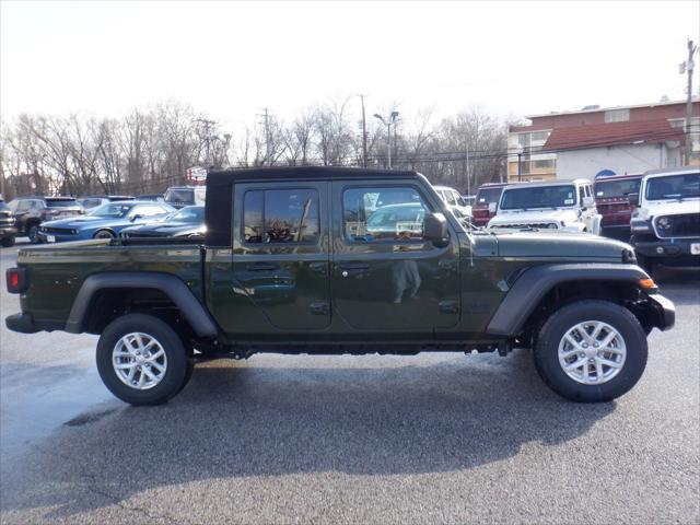 new 2023 Jeep Gladiator car, priced at $43,249