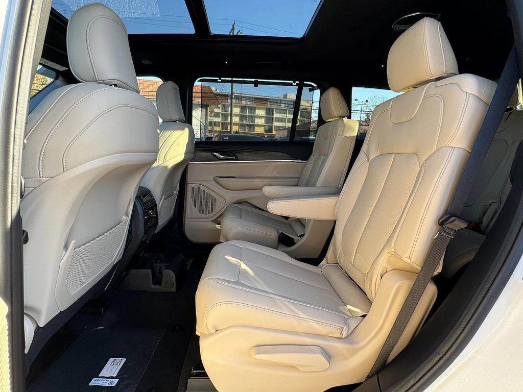 new 2025 Jeep Grand Cherokee L car, priced at $48,665