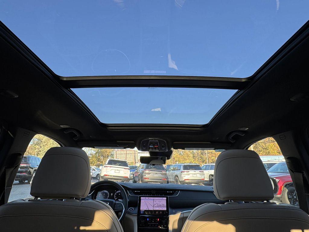 new 2025 Jeep Grand Cherokee L car, priced at $48,665