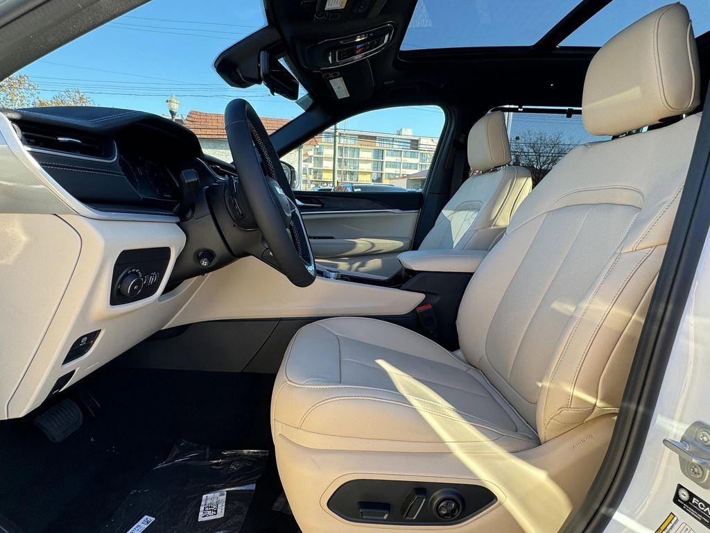 new 2025 Jeep Grand Cherokee L car, priced at $48,665