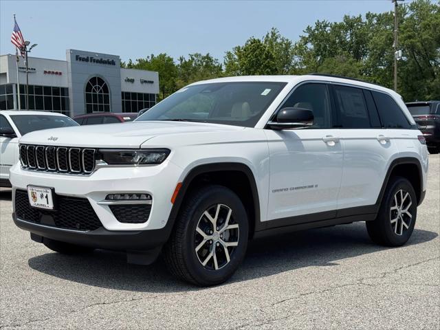 new 2025 Jeep Grand Cherokee car, priced at $48,726