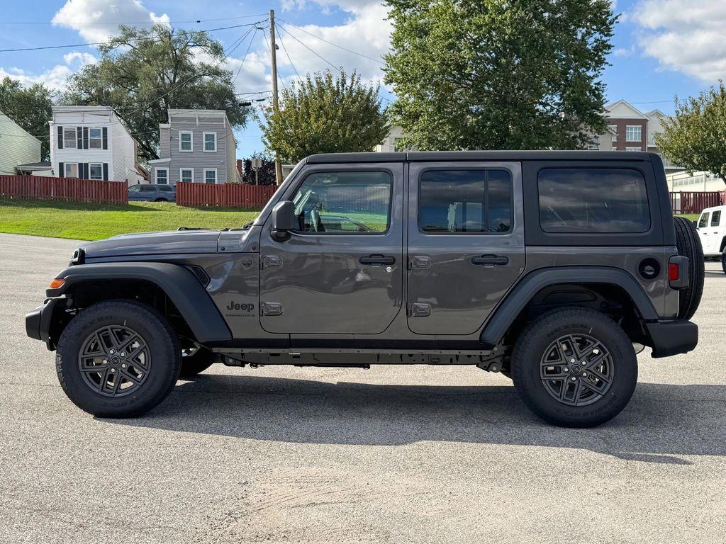 new 2025 Jeep Wrangler car, priced at $47,175