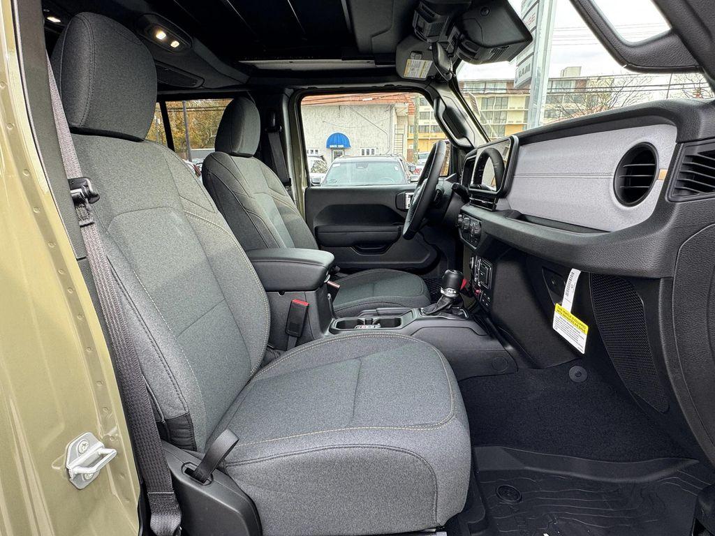 new 2025 Jeep Wrangler car, priced at $53,965