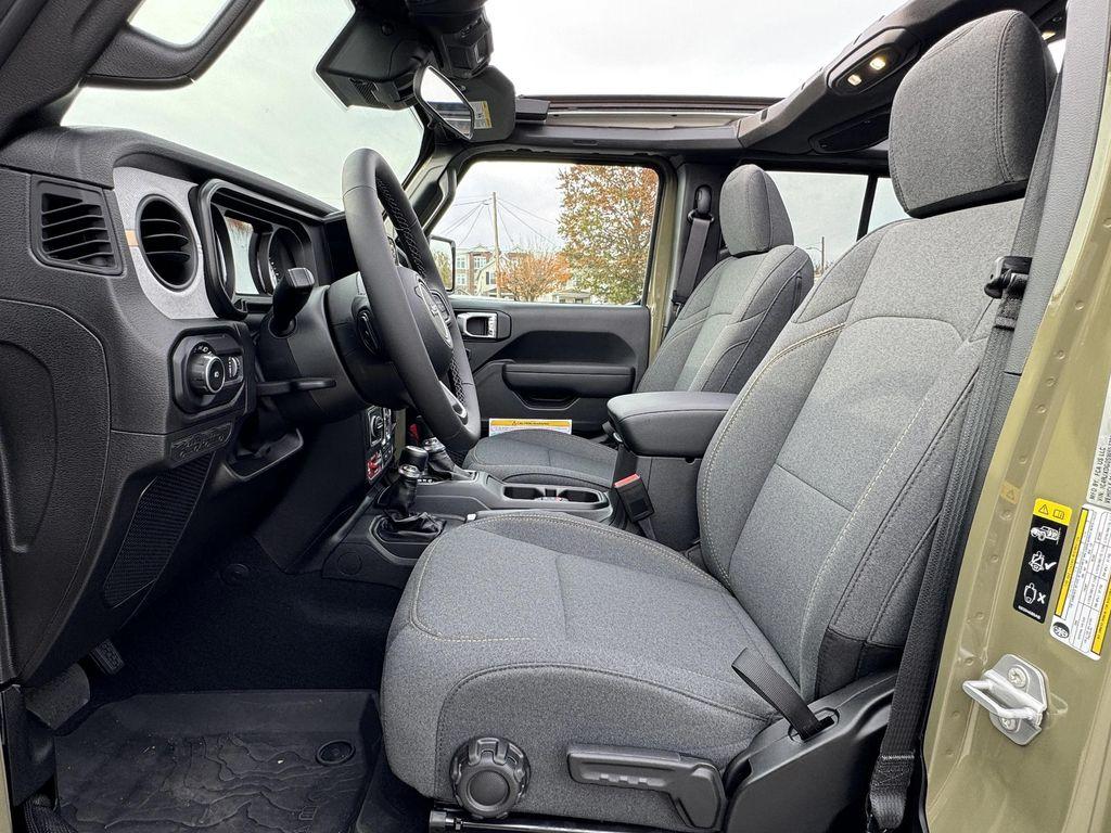 new 2025 Jeep Wrangler car, priced at $53,965