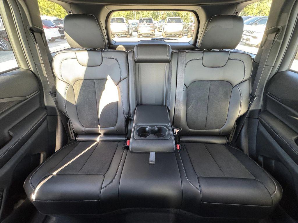 new 2025 Jeep Grand Cherokee car, priced at $38,030