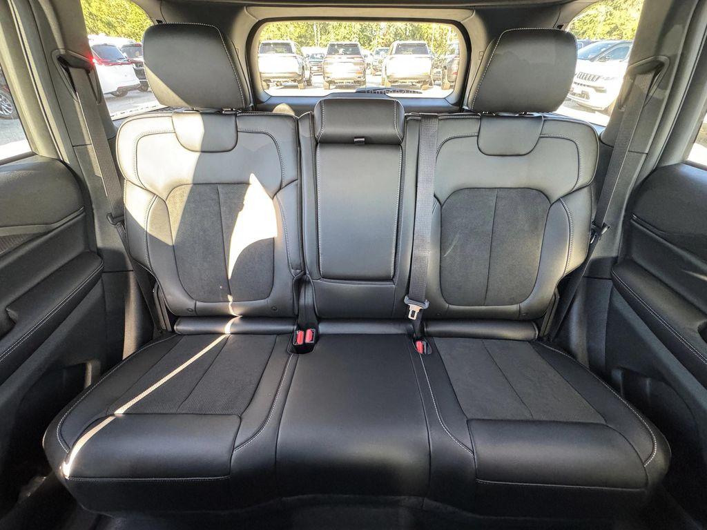 new 2025 Jeep Grand Cherokee car, priced at $38,030