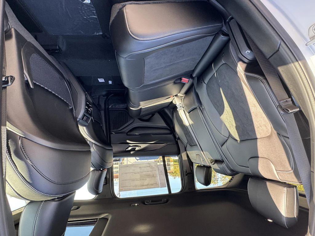 new 2025 Jeep Grand Cherokee car, priced at $38,030