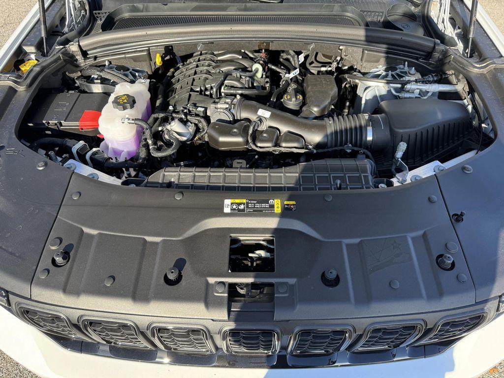 new 2025 Jeep Grand Cherokee car, priced at $38,030