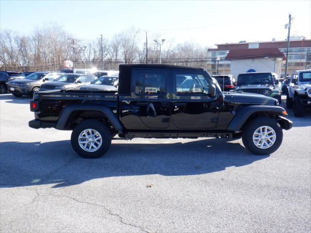 new 2023 Jeep Gladiator car, priced at $43,249