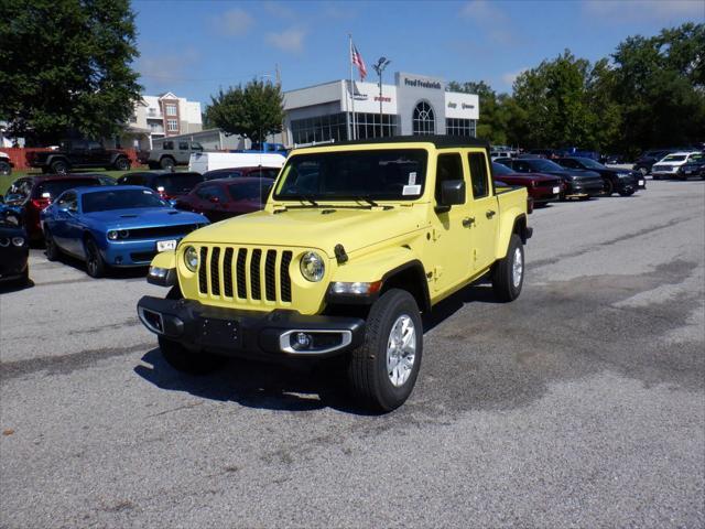 new 2023 Jeep Gladiator car, priced at $47,481