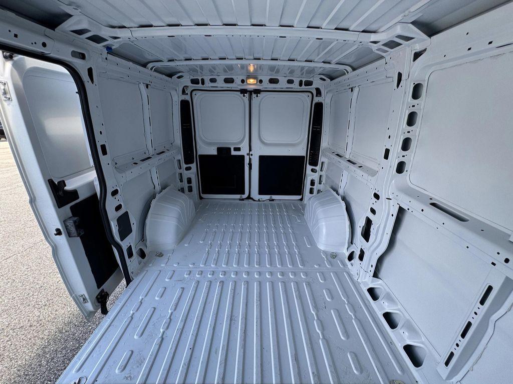 new 2025 Ram ProMaster 2500 car, priced at $48,975