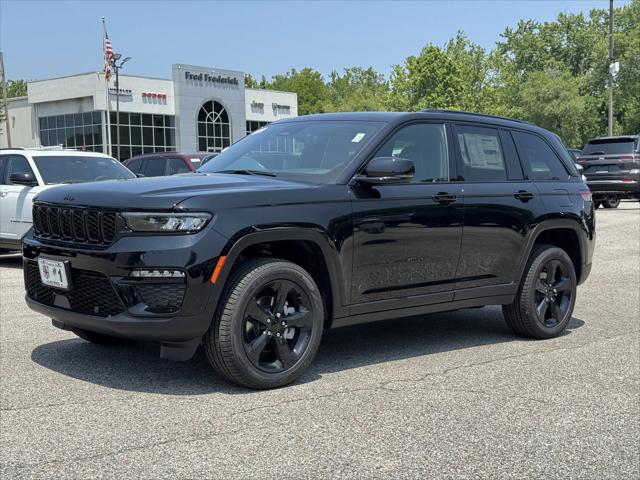 new 2025 Jeep Grand Cherokee car, priced at $48,546