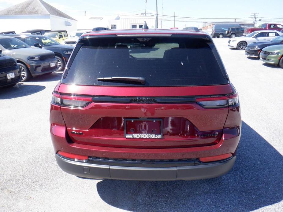 new 2024 Jeep Grand Cherokee car, priced at $53,537