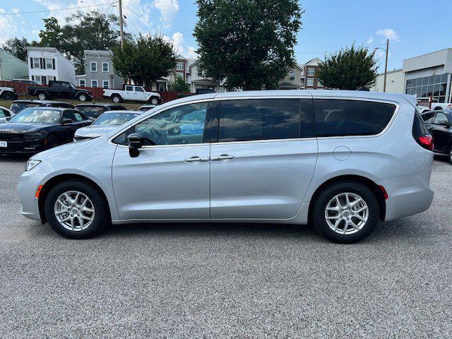 new 2024 Chrysler Pacifica car, priced at $41,148