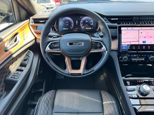 new 2025 Jeep Grand Cherokee car, priced at $64,184
