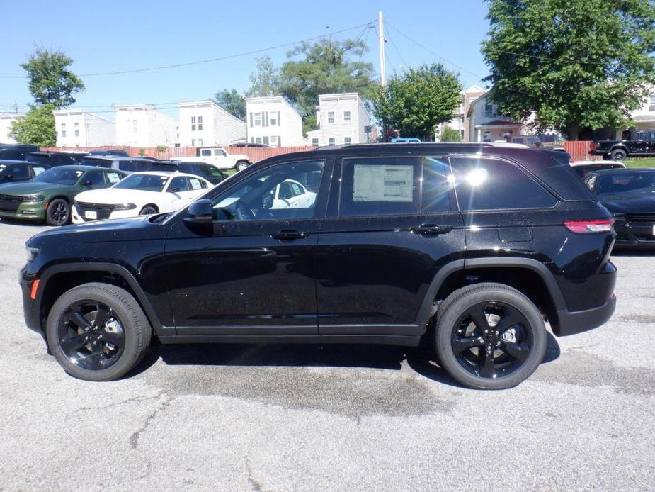 new 2024 Jeep Grand Cherokee car, priced at $44,549