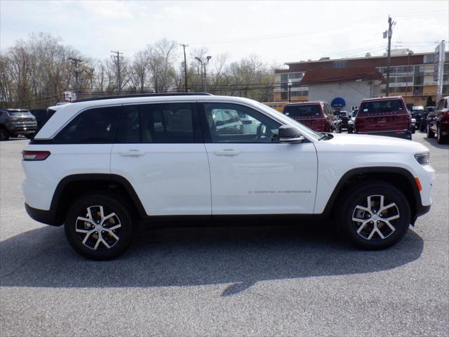 new 2024 Jeep Grand Cherokee car, priced at $50,438