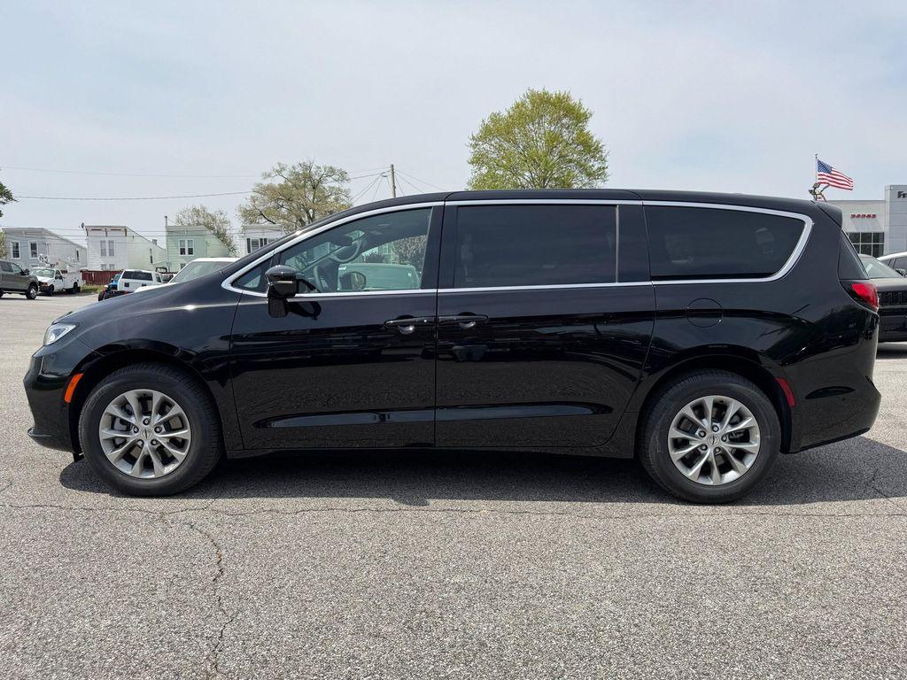 new 2025 Chrysler Pacifica car, priced at $43,315
