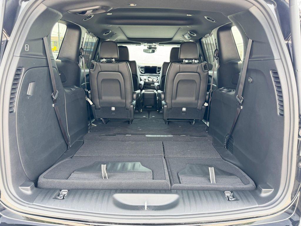 new 2025 Chrysler Pacifica car, priced at $43,315