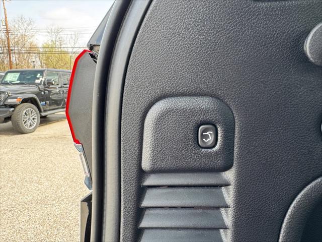 used 2021 Jeep Grand Cherokee car, priced at $33,797