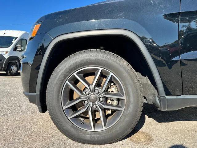 used 2021 Jeep Grand Cherokee car, priced at $33,797