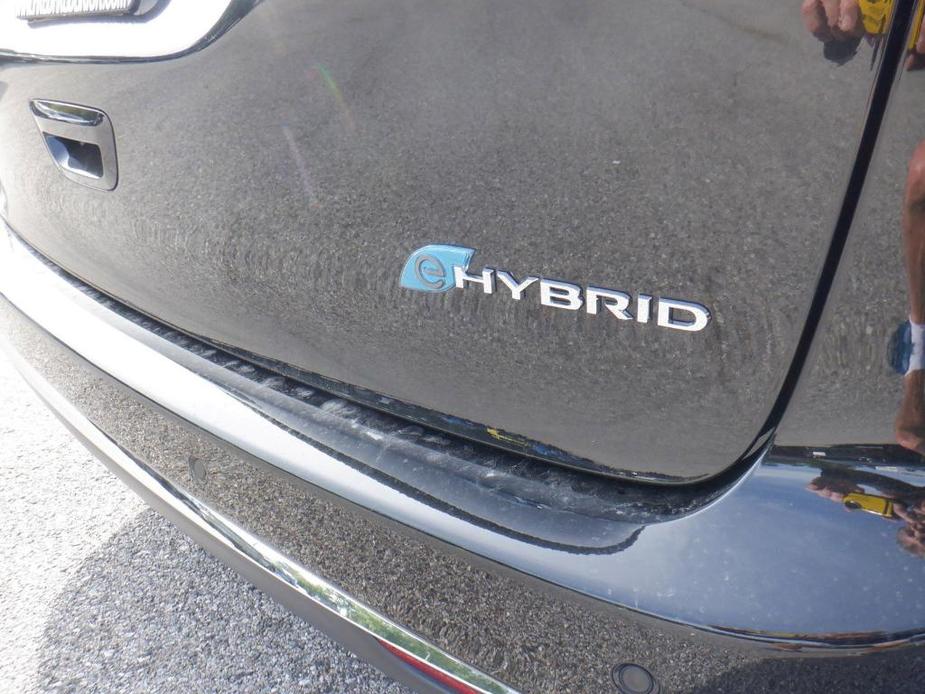 new 2023 Chrysler Pacifica Hybrid car, priced at $54,476