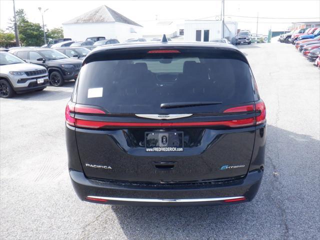 new 2023 Chrysler Pacifica Hybrid car, priced at $52,871