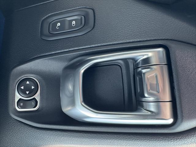 new 2025 Jeep Wrangler car, priced at $58,155