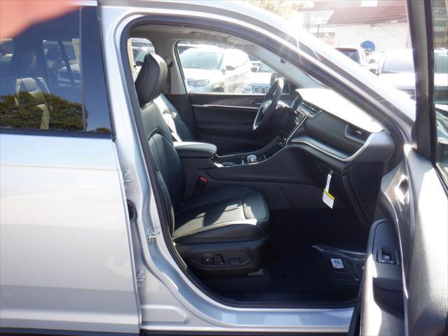 new 2024 Jeep Grand Cherokee L car, priced at $49,988