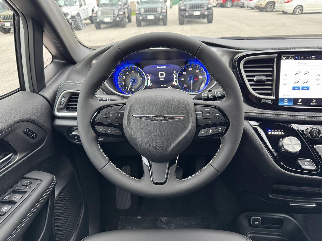 new 2026 Chrysler Pacifica car, priced at $44,860