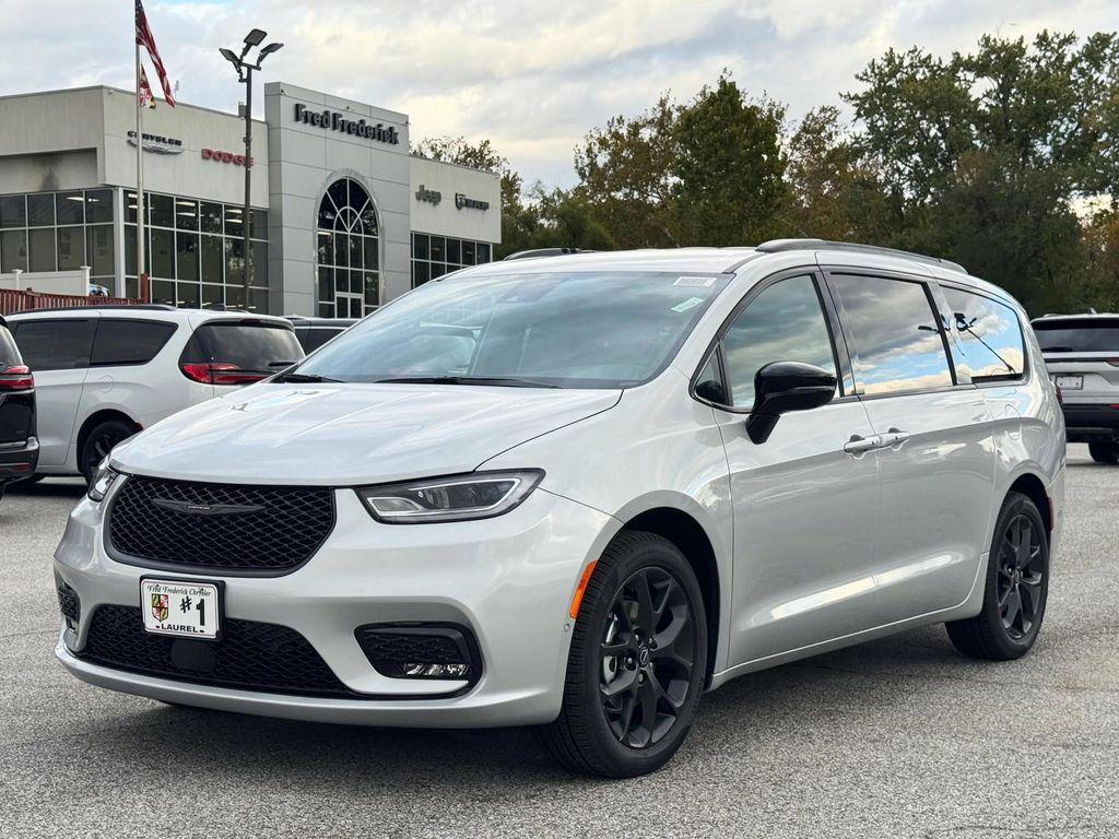new 2026 Chrysler Pacifica car, priced at $45,110