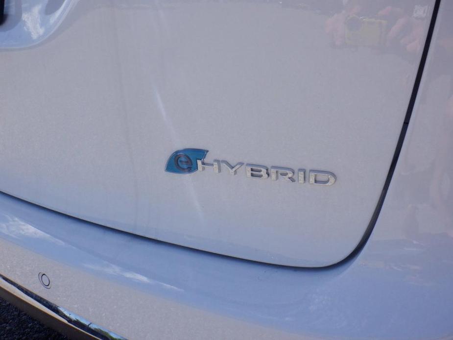 new 2023 Chrysler Pacifica Hybrid car, priced at $54,051